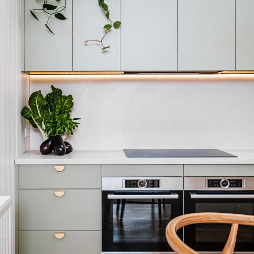 smcgph_frecklegolightly_0609_webuse